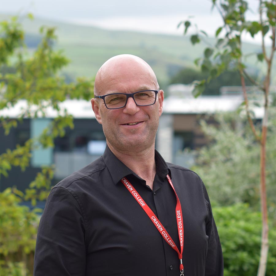 Richard Newall Profile
