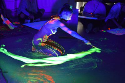 DSC 6605 400x267 - 'Neon Naked' Life Drawing for Students Induction alt