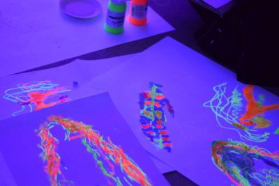 DSC 6630 400x267 - 'Neon Naked' Life Drawing for Students Induction alt