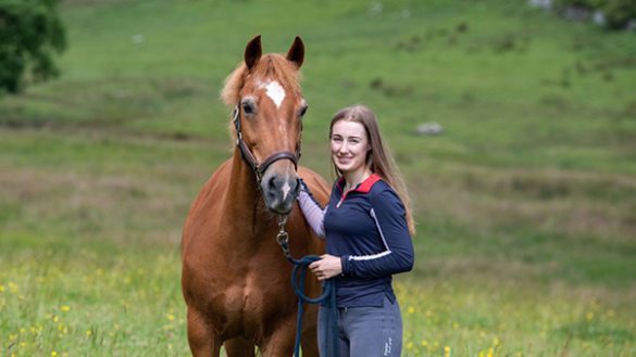 Craven College helps Equine Student on the Road to Success - 97383