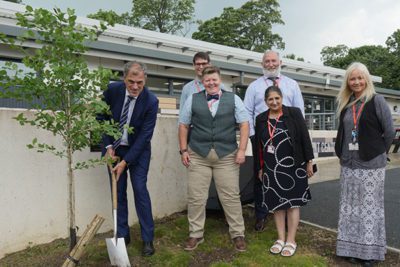 L R Julian Smith Gareth Dixon Lindsey Johnson Duncan Bulloch Anita Lall Angela Crabtree 400x267 - Craven College Plants its Roots in Sustainability L R Julian Smith Gareth Dixon Lindsey Johnson Duncan Bulloch Anita Lall Angela Crabtree 400x267 - Craven College Plants its Roots in Sustainability alt