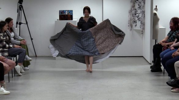 Fashion Students Take to the Catwalk - 408043