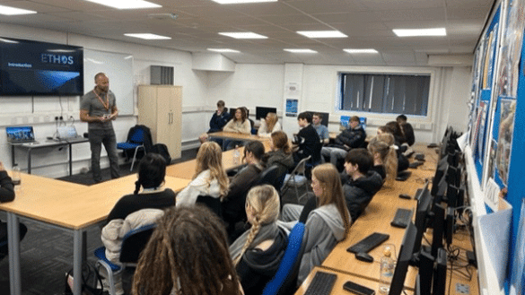 Students Hear from Guest Speaker - 411629