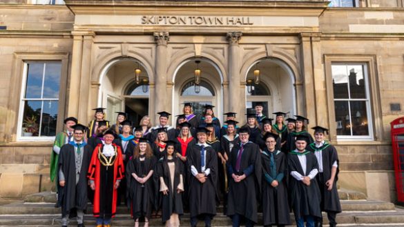 Degree Students Celebrate Achievement - 416943